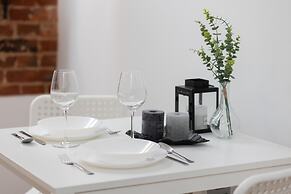 Beige Studio in City Center by Renters