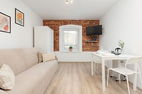 Beige Studio in City Center by Renters