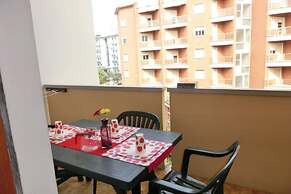 Essential Studio Apartment Near the Beach