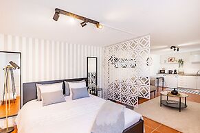 Gaia Elegant Retreat I