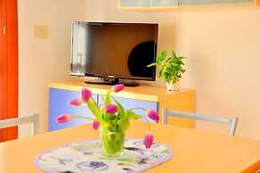 Enjoy Sun, Sand, and Shopping in our Studio