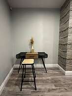 Immaculate 4-bed Detached House in Bootle