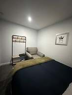 Immaculate 4-bed Detached House in Bootle