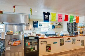 Reservoir & Dock Access: Pet-friendly Kerens Cabin