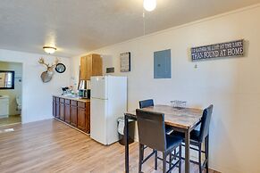 Reservoir & Dock Access: Pet-friendly Kerens Cabin