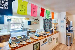 Reservoir & Dock Access: Pet-friendly Kerens Cabin