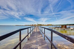 Reservoir & Dock Access: Pet-friendly Kerens Cabin
