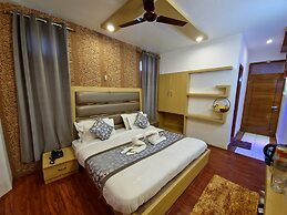 Seven Hills Hotel Srinagar