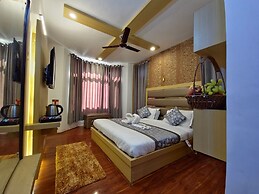 Seven Hills Hotel Srinagar