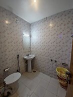 Seven Hills Hotel Srinagar