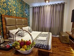 Seven Hills Hotel Srinagar