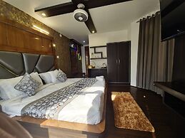 Seven Hills Hotel Srinagar