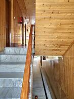 Seven Hills Hotel Srinagar