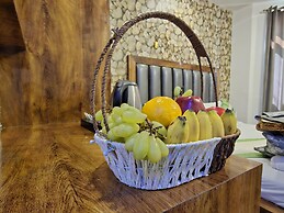 Seven Hills Hotel Srinagar