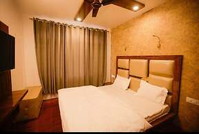 Seven Hills Hotel Srinagar