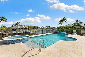 Taylor Ct. 525, Marco Island Vacation Rental 4 Bedroom Home by Redawni