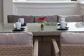 Riviera Retreat 3 Bd Voula Luxury Haven
