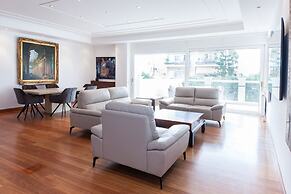 Riviera Retreat 3 Bd Voula Luxury Haven