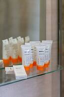 Apartment With Three Bedrooms by Renters