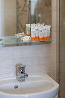 Apartment With Three Bedrooms by Renters