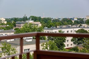 Apartment With Three Bedrooms by Renters