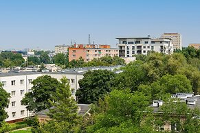 Apartment With Three Bedrooms by Renters