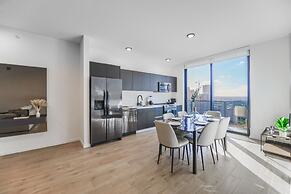 Luxury Condo  In The Epicenter of Miami