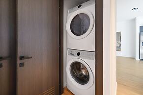 Luxury Condo  In The Epicenter of Miami