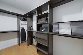 Luxury Condo  In The Epicenter of Miami