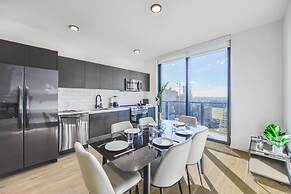 Luxury Condo  In The Epicenter of Miami