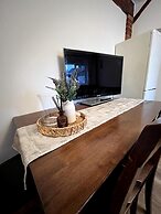 Cosy Entire 3-bed House With Garden and Fast Wifi