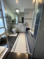 Cosy Entire 3-bed House With Garden and Fast Wifi