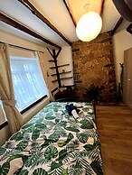 Cosy Entire 3-bed House With Garden and Fast Wifi