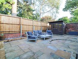6D Clifton Drive