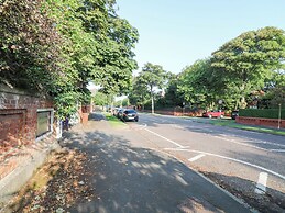 6D Clifton Drive