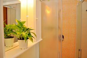 Modern Studio Apartment With Seaview Balcony