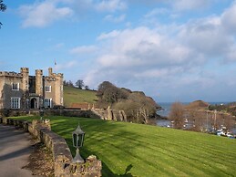 Watermouth Castle, Harbour Apartment