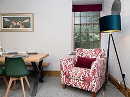 Watermouth Castle, Rhododendron Apartment