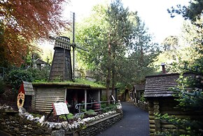 Watermouth Castle, Rhododendron Apartment