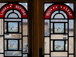 Watermouth Castle, Rhododendron Apartment