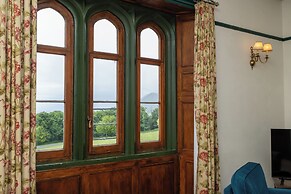 Watermouth Castle, Penn-curzon Apartment