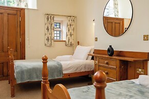 Watermouth Castle, Penn-curzon Apartment