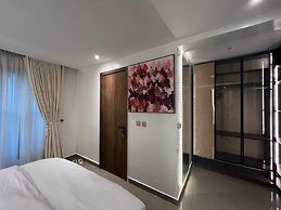 Sleeps 4 With Pool Access