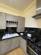 Charming 1-bed Apartment in Wolverhampton