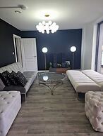 Luxury vip 2bed Apartment With Balcony