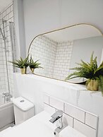 Luxury vip 2bed Apartment With Balcony