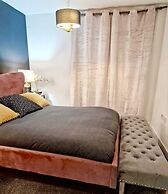 Luxury vip 2bed Apartment With Balcony