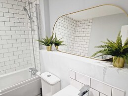 Luxury vip 2bed Apartment With Balcony