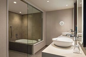 DoubleTree by Hilton Osaka Castle