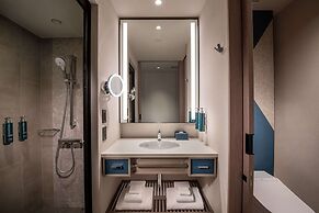 DoubleTree by Hilton Osaka Castle